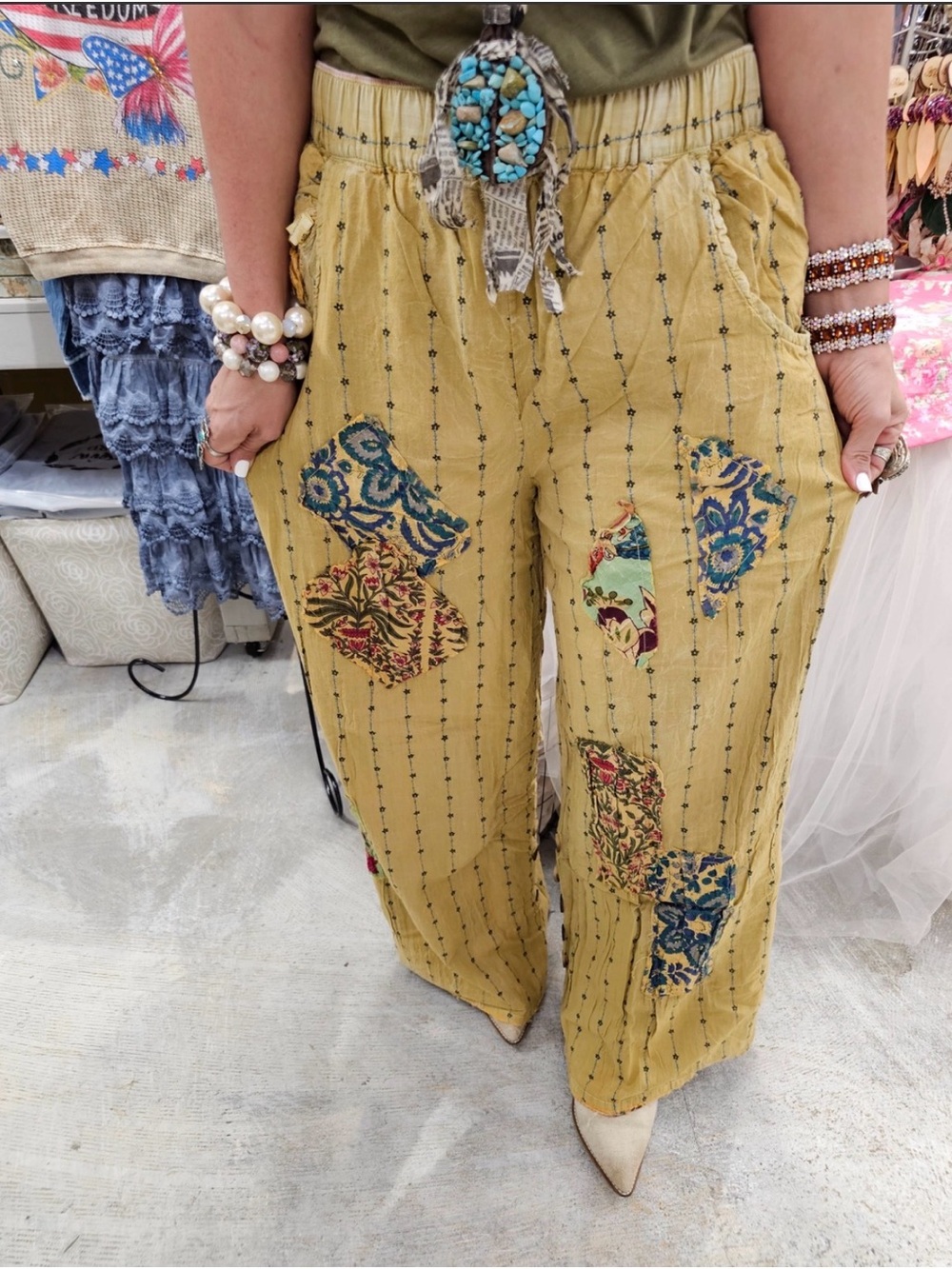 🔥 BRAND NEW Dahlia REVERSIBLE Pants by A Rare Bird - Vintage Patchwork Wide Leg - Picture 10 of 11